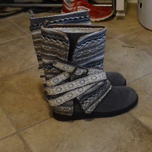 Muk Luks Size 8 Lace/Buckle Boots